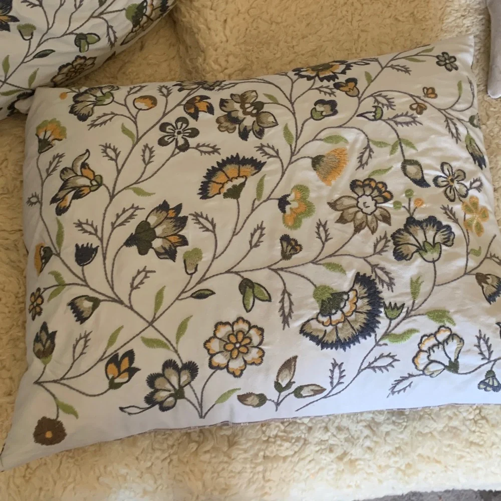 Ikea Alvine lov set of two pillows‎ floral embroidered plaid accent home decor
